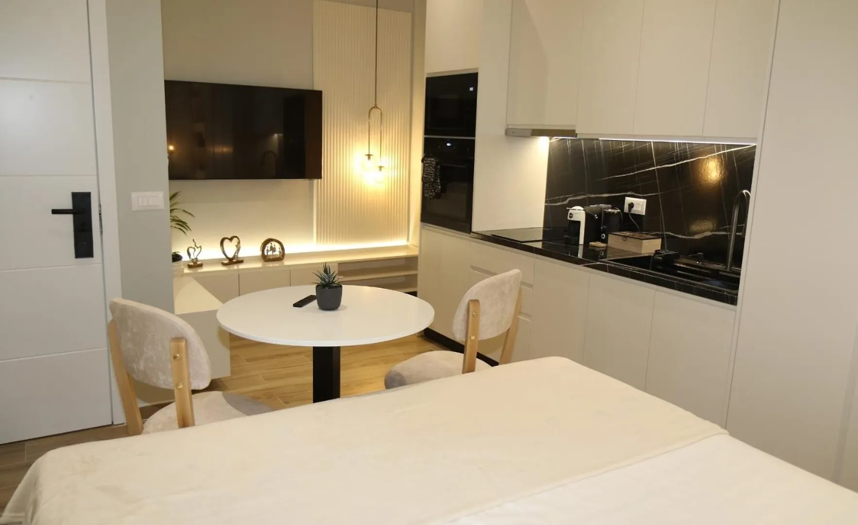The Leads Studio Apartment Tirana Albanien